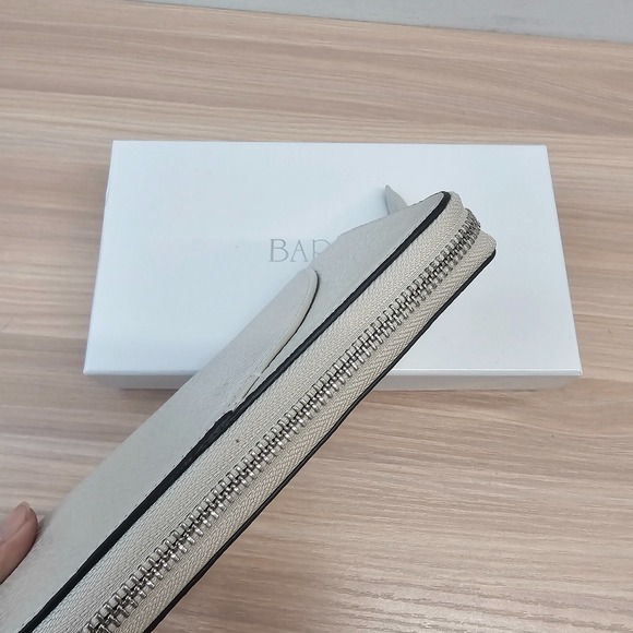 Pebbled Leather Long Wallet Womens Off White BARCOS Zip Around Envelope JAPAN - Picture 10 of 11